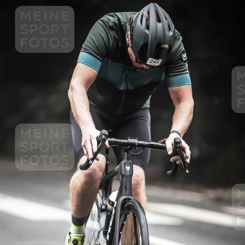 13.09.2026 - Stadtparktriathlon H.Heesch http://msf.ph/oto/10368149 13.09.2026 10:17:14 Radfahren 241, 245, 269 meine-sportfotos.de