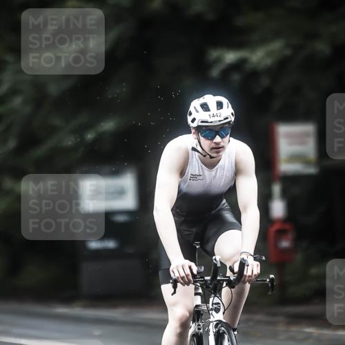13.09.2026 - Stadtparktriathlon H.Heesch http://msf.ph/oto/10368150 13.09.2026 13:18:58 Radfahren 1212, 1237, 1243, 1314, 1392, 1438, 1442, 1468 meine-sportfotos.de