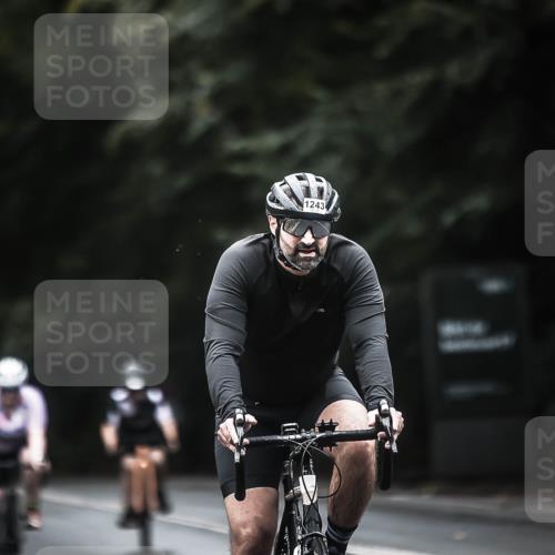 13.09.2026 - Stadtparktriathlon H.Heesch http://msf.ph/oto/10368155 13.09.2026 13:19:00 Radfahren 1212, 1237, 1243, 1314, 1326, 1438, 1442 meine-sportfotos.de