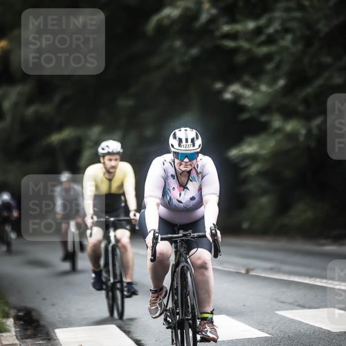 13.09.2026 - Stadtparktriathlon H.Heesch http://msf.ph/oto/10368174 13.09.2026 13:19:02 Radfahren 1212, 1237, 1243, 1314, 1326, 1338, 1438, 1442 meine-sportfotos.de