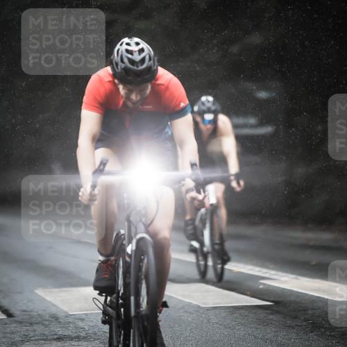 13.09.2026 - Stadtparktriathlon H.Heesch http://msf.ph/oto/10368181 13.09.2026 12:03:06 Radfahren 747, 879, 905, 927, 948, 950 meine-sportfotos.de