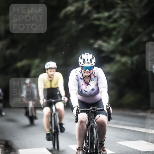 13.09.2026 - Stadtparktriathlon H.Heesch http://msf.ph/oto/10368198 13.09.2026 13:19:02 Radfahren 1212, 1237, 1243, 1314, 1326, 1338, 1438, 1442 meine-sportfotos.de