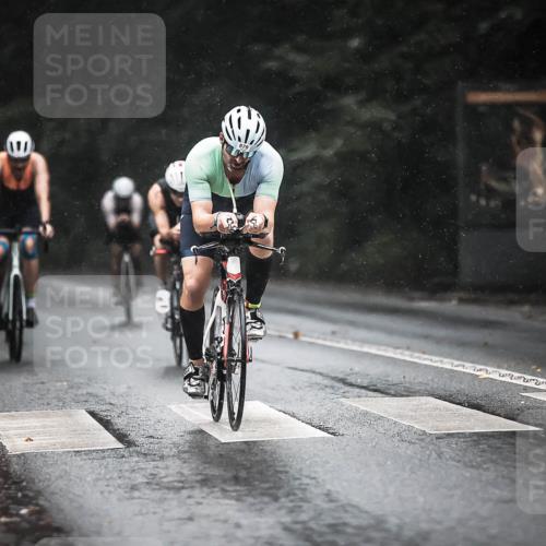 13.09.2026 - Stadtparktriathlon H.Heesch http://msf.ph/oto/10368209 13.09.2026 12:03:12 Radfahren 831, 879, 905, 919, 927, 965, 990, 997 meine-sportfotos.de