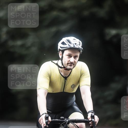 13.09.2026 - Stadtparktriathlon H.Heesch http://msf.ph/oto/10368245 13.09.2026 13:19:04 Radfahren 1212, 1237, 1243, 1326, 1338, 1438, 1442 meine-sportfotos.de