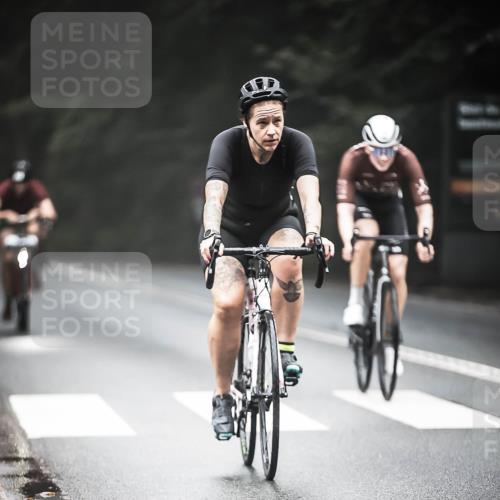 13.09.2026 - Stadtparktriathlon H.Heesch http://msf.ph/oto/10368250 13.09.2026 10:17:26 Radfahren 215, 228, 249, 292, 317 meine-sportfotos.de