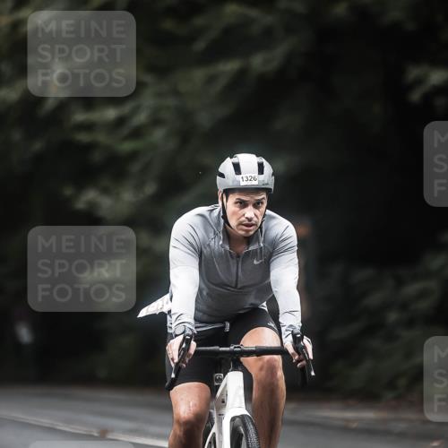 13.09.2026 - Stadtparktriathlon H.Heesch http://msf.ph/oto/10368260 13.09.2026 13:19:07 Radfahren 1212, 1229, 1237, 1326, 1338, 1438, 1471 meine-sportfotos.de