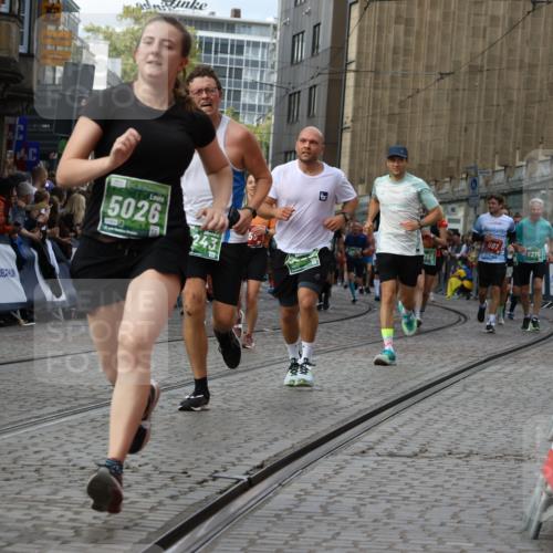13.09.2026 - 21. swb-Marathon Bremen Strokosch-Dieckow http://msf.ph/oto/10368271 13.09.2026 13:35:56 Ziel 156, 532, 607, 2041, 2090, 2318, 2356, 3055, 3087, 3226, 3621, 3704, 3780, 4326, 5308, 5467, 5468, 5584, 5586, 5661, 6418, 6465, 6466, 6644, 6649, 7285, 7597, 7675, 7700, 8816, 9784, 9845, 9862, 9887, 9892, 13121, 13213, 563, 1072, 1867, 2339, 2931, 3026, 3224, 3291, 3489, 4016, 5259, 5276, 6874, 6982, 7043, 7256, 8227, 8275, 8488, 9076, 9226, 9243, 9497, 9564, 13179, 13238 meine-sportfotos.de