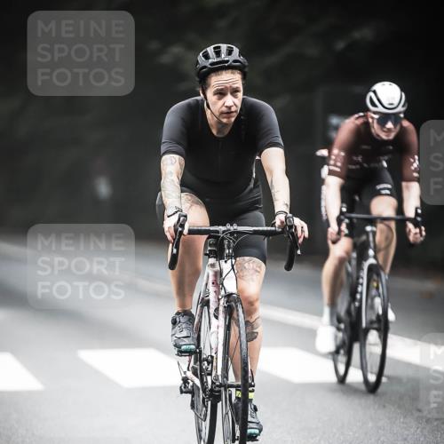 13.09.2026 - Stadtparktriathlon H.Heesch http://msf.ph/oto/10368281 13.09.2026 10:17:26 Radfahren 215, 228, 249, 292, 317 meine-sportfotos.de