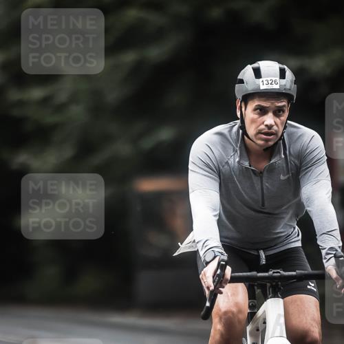 13.09.2026 - Stadtparktriathlon H.Heesch http://msf.ph/oto/10368285 13.09.2026 13:19:07 Radfahren 1212, 1229, 1237, 1326, 1338, 1438, 1471 meine-sportfotos.de