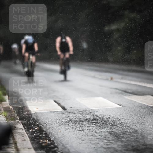13.09.2026 - Stadtparktriathlon H.Heesch http://msf.ph/oto/10368295 13.09.2026 12:03:16 Radfahren 819, 831, 879, 919, 952, 965, 990, 997 meine-sportfotos.de
