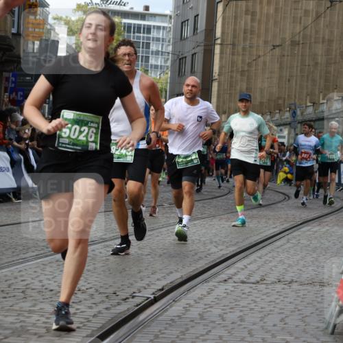 13.09.2026 - 21. swb-Marathon Bremen Strokosch-Dieckow http://msf.ph/oto/10368301 13.09.2026 13:35:56 Ziel 156, 532, 607, 2041, 2090, 2318, 2356, 3055, 3087, 3226, 3621, 3704, 3780, 4326, 5308, 5467, 5468, 5584, 5586, 5661, 6418, 6465, 6466, 6644, 6649, 7285, 7597, 7675, 7700, 8816, 9784, 9845, 9862, 9887, 9892, 13121, 13213, 563, 1072, 1867, 2339, 2931, 3026, 3224, 3291, 3489, 4016, 5259, 5276, 6874, 6982, 7043, 7256, 8227, 8275, 8488, 9076, 9226, 9243, 9497, 9564, 13179, 13238 meine-sportfotos.de