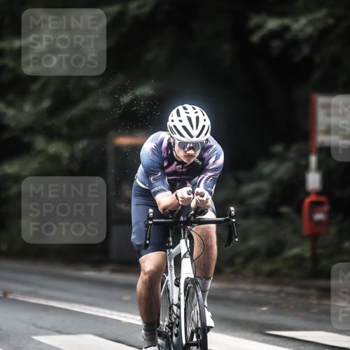 13.09.2026 - Stadtparktriathlon H.Heesch http://msf.ph/oto/10368304 13.09.2026 13:19:09 Radfahren 1212, 1229, 1326, 1338, 1471 meine-sportfotos.de