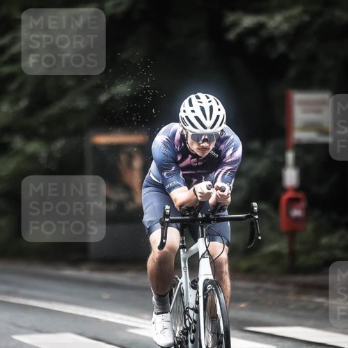 13.09.2026 - Stadtparktriathlon H.Heesch http://msf.ph/oto/10368309 13.09.2026 13:19:09 Radfahren 1212, 1229, 1326, 1338, 1471 meine-sportfotos.de