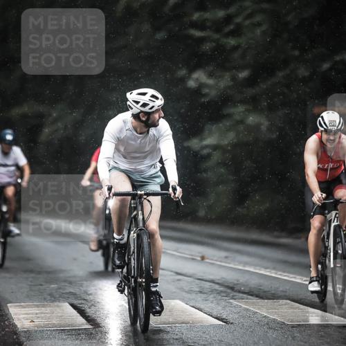 13.09.2026 - Stadtparktriathlon H.Heesch http://msf.ph/oto/10368319 13.09.2026 12:03:41 Radfahren 759, 887, 893, 914, 941, 996 meine-sportfotos.de