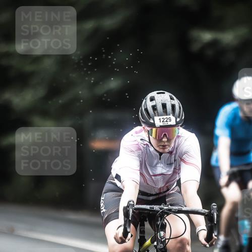 13.09.2026 - Stadtparktriathlon H.Heesch http://msf.ph/oto/10368329 13.09.2026 13:19:12 Radfahren 1229, 1326, 1338, 1439, 1471 meine-sportfotos.de