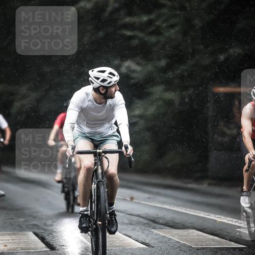 13.09.2026 - Stadtparktriathlon H.Heesch http://msf.ph/oto/10368330 13.09.2026 12:03:41 Radfahren 759, 887, 893, 914, 941, 996 meine-sportfotos.de