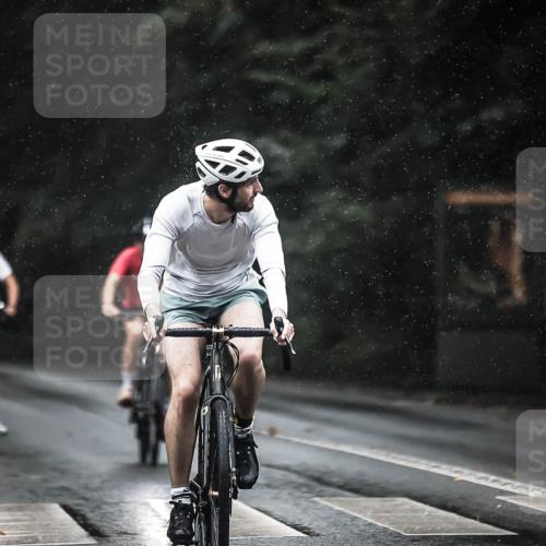 13.09.2026 - Stadtparktriathlon H.Heesch http://msf.ph/oto/10368342 13.09.2026 12:03:41 Radfahren 759, 887, 893, 914, 941, 996 meine-sportfotos.de