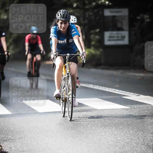 13.09.2026 - Stadtparktriathlon H.Heesch http://msf.ph/oto/10368382 13.09.2026 10:46:12 Radfahren 351, 372, 377, 381, 420, 432, 571 meine-sportfotos.de