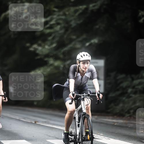 13.09.2026 - Stadtparktriathlon H.Heesch http://msf.ph/oto/10368387 13.09.2026 13:19:25 Radfahren 1347, 1355, 1356, 1364, 1374, 1388, 1429 meine-sportfotos.de