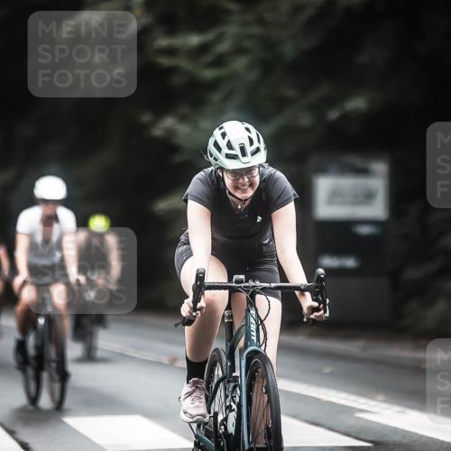 13.09.2026 - Stadtparktriathlon H.Heesch http://msf.ph/oto/10368414 13.09.2026 13:19:26 Radfahren 1347, 1355, 1356, 1364, 1374, 1388, 1429 meine-sportfotos.de