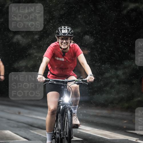 13.09.2026 - Stadtparktriathlon H.Heesch http://msf.ph/oto/10368439 13.09.2026 12:03:44 Radfahren 759, 887, 893, 914, 941, 996 meine-sportfotos.de