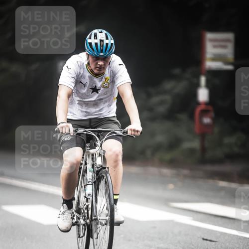 13.09.2026 - Stadtparktriathlon H.Heesch http://msf.ph/oto/10368451 13.09.2026 10:17:36 Radfahren 275, 317, 337 meine-sportfotos.de