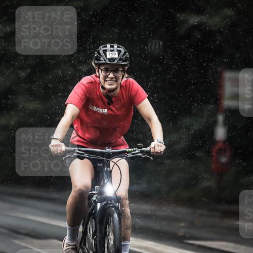 13.09.2026 - Stadtparktriathlon H.Heesch http://msf.ph/oto/10368453 13.09.2026 12:03:44 Radfahren 759, 887, 893, 914, 941, 996 meine-sportfotos.de