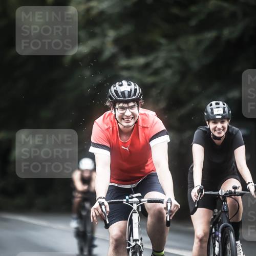 13.09.2026 - Stadtparktriathlon H.Heesch http://msf.ph/oto/10368454 13.09.2026 13:19:29 Radfahren 1334, 1347, 1355, 1356, 1364, 1374, 1388, 1429 meine-sportfotos.de