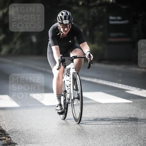 13.09.2026 - Stadtparktriathlon H.Heesch http://msf.ph/oto/10368493 13.09.2026 10:46:19 Radfahren 351, 372, 377, 381, 420, 464 meine-sportfotos.de