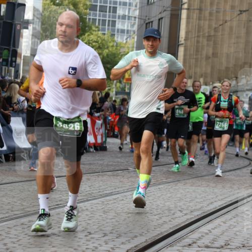 13.09.2026 - 21. swb-Marathon Bremen Strokosch-Dieckow http://msf.ph/oto/10368494 13.09.2026 13:35:58 Ziel 156, 532, 607, 2041, 2318, 2356, 3055, 3087, 3226, 3704, 3780, 3857, 4326, 5308, 5467, 5468, 5584, 5586, 5661, 6465, 6466, 6644, 6649, 7235, 7597, 7675, 7700, 8816, 9784, 9845, 9862, 9887, 9892, 13121, 13213, 563, 1072, 1867, 2339, 2931, 2949, 3026, 3224, 3291, 3489, 5259, 5800, 6982, 7043, 7256, 8227, 8275, 8488, 9026, 9076, 9226, 9497, 9564, 13179, 13238 meine-sportfotos.de