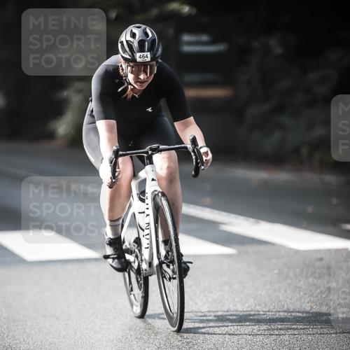 13.09.2026 - Stadtparktriathlon H.Heesch http://msf.ph/oto/10368506 13.09.2026 10:46:20 Radfahren 377, 381, 420, 464 meine-sportfotos.de