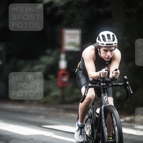 13.09.2026 - Stadtparktriathlon H.Heesch http://msf.ph/oto/10368519 13.09.2026 13:19:32 Radfahren 1334, 1347, 1355, 1356, 1364, 1374, 1429 meine-sportfotos.de