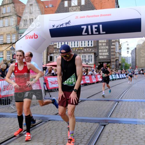 13.09.2026 - 21. swb-Marathon Bremen Tim E. http://msf.ph/oto/10368523 13.09.2026 13:05:32 Ziel 439, 1336, 1822, 2297, 3196, 3365, 4025, 4729, 7102, 9273 meine-sportfotos.de