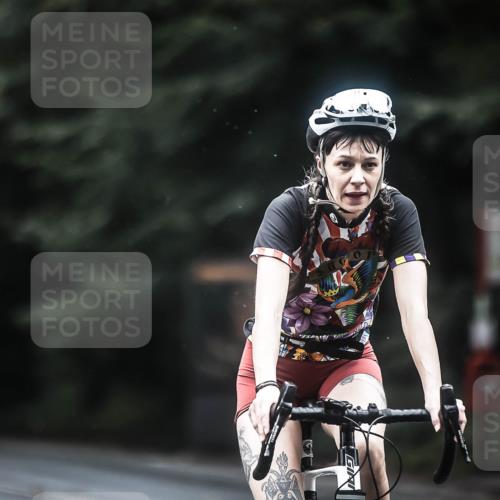 13.09.2026 - Stadtparktriathlon H.Heesch http://msf.ph/oto/10368541 13.09.2026 13:19:34 Radfahren 1334, 1347, 1355, 1356, 1374, 1429 meine-sportfotos.de