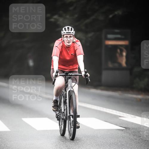 13.09.2026 - Stadtparktriathlon H.Heesch http://msf.ph/oto/10368548 13.09.2026 10:17:53 Radfahren 257, 283, 316, 395 meine-sportfotos.de