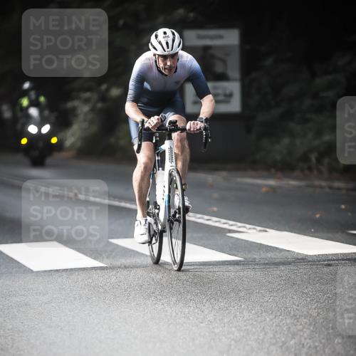 13.09.2026 - Stadtparktriathlon H.Heesch http://msf.ph/oto/10368595 13.09.2026 10:46:38 Radfahren 486 meine-sportfotos.de