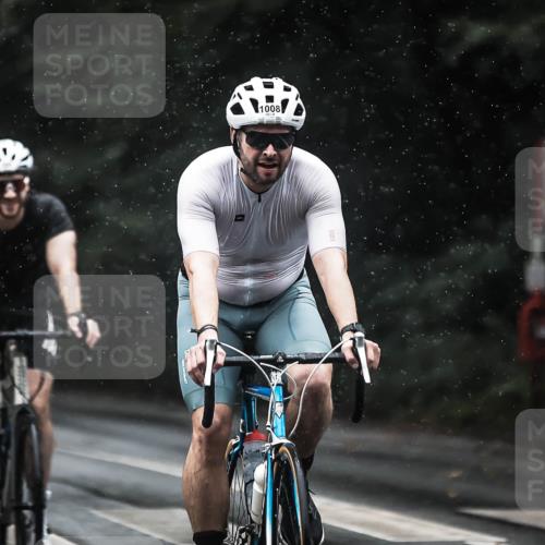 13.09.2026 - Stadtparktriathlon H.Heesch http://msf.ph/oto/10368664 13.09.2026 12:03:52 Radfahren 865, 873, 893, 914, 1008, 1030, 1053 meine-sportfotos.de