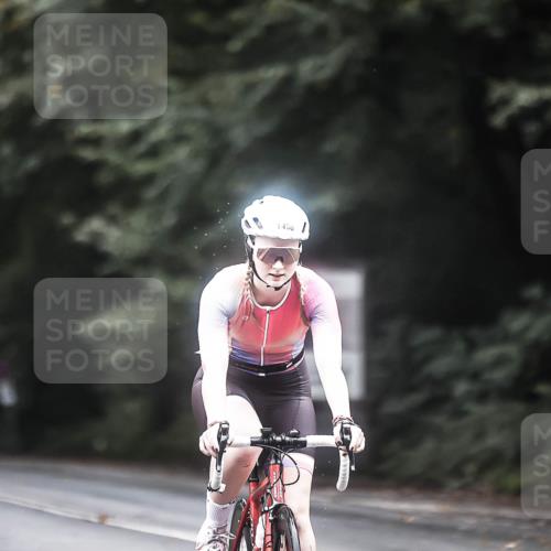 13.09.2026 - Stadtparktriathlon H.Heesch http://msf.ph/oto/10368675 13.09.2026 13:19:50 Radfahren 1348, 1409, 1458, 1512 meine-sportfotos.de