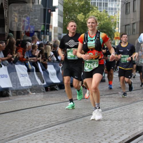 13.09.2026 - 21. swb-Marathon Bremen Strokosch-Dieckow http://msf.ph/oto/10368698 13.09.2026 13:36:02 Ziel 156, 318, 532, 607, 3087, 3226, 3485, 3704, 3780, 3857, 4048, 4326, 5071, 5308, 5381, 5467, 5468, 5584, 5586, 5661, 6465, 6466, 6644, 6649, 6724, 7235, 7597, 7675, 7691, 7700, 8335, 8705, 8816, 9784, 9862, 9892, 9912, 13121, 13213, 563, 1072, 1867, 2339, 2931, 2949, 3224, 3291, 3489, 4989, 5259, 5800, 6642, 6778, 6982, 7256, 7379, 7865, 8275, 8488, 8511, 8731, 8941, 9026, 9076, 9226, 9497, 9564, 13238 meine-sportfotos.de