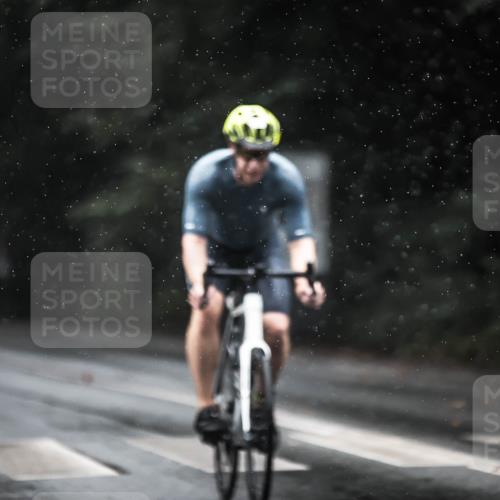 13.09.2026 - Stadtparktriathlon H.Heesch http://msf.ph/oto/10368719 13.09.2026 12:03:54 Radfahren 865, 873, 1008, 1030, 1053 meine-sportfotos.de