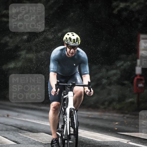 13.09.2026 - Stadtparktriathlon H.Heesch http://msf.ph/oto/10368725 13.09.2026 12:03:54 Radfahren 865, 873, 1008, 1030, 1053 meine-sportfotos.de