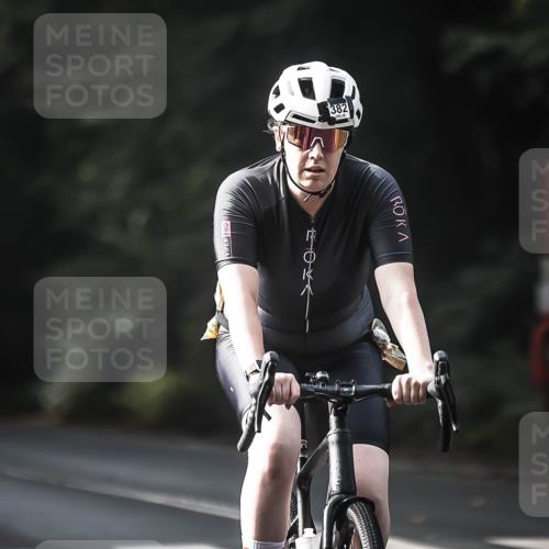13.09.2026 - Stadtparktriathlon H.Heesch http://msf.ph/oto/10368729 13.09.2026 10:46:49 Radfahren 353, 358, 382, 392, 394, 410 meine-sportfotos.de