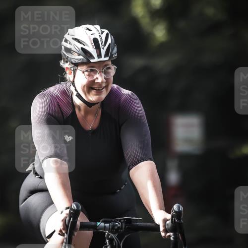 13.09.2026 - Stadtparktriathlon H.Heesch http://msf.ph/oto/10368765 13.09.2026 10:46:54 Radfahren 382, 394, 443, 468, 533 meine-sportfotos.de