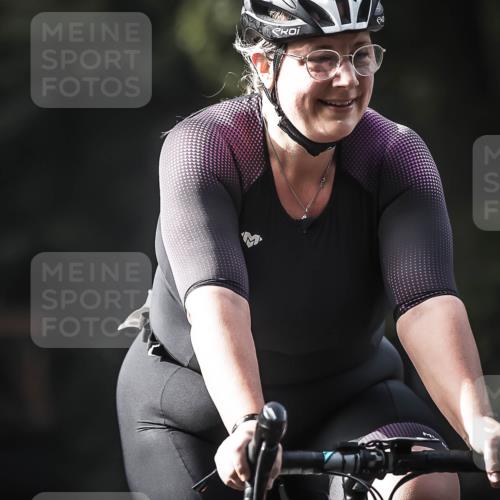 13.09.2026 - Stadtparktriathlon H.Heesch http://msf.ph/oto/10368780 13.09.2026 10:46:54 Radfahren 382, 394, 443, 468, 533 meine-sportfotos.de