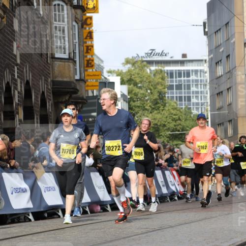 13.09.2026 - 21. swb-Marathon Bremen Strokosch-Dieckow http://msf.ph/oto/10368789 13.09.2026 11:00:43 Ziel 10144, 10369, 10677, 10801, 10810, 11016, 11045, 11126, 11129, 11547, 11623, 11769, 12018, 12105, 12106, 12190, 12291, 12394, 12530, 12531, 10093, 10367, 10368, 10753, 10857, 11055, 11247, 11359, 11540, 11728, 11797, 11804, 11819, 11959, 12006, 12116, 12397, 12428 meine-sportfotos.de