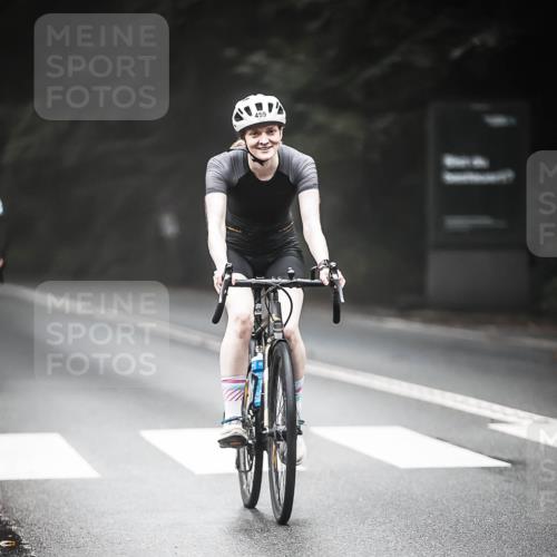 13.09.2026 - Stadtparktriathlon H.Heesch http://msf.ph/oto/10368793 13.09.2026 10:18:11 Radfahren 210, 311, 459, 463 meine-sportfotos.de