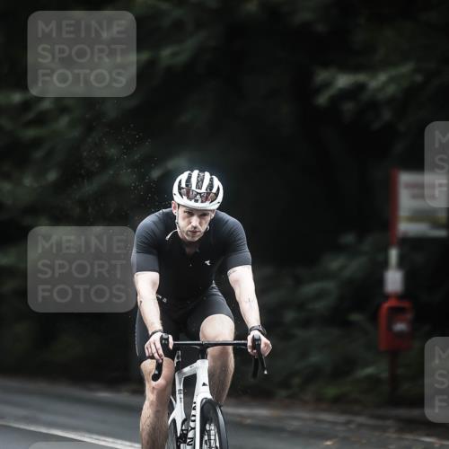 13.09.2026 - Stadtparktriathlon H.Heesch http://msf.ph/oto/10368794 13.09.2026 13:20:06 Radfahren 1339, 1340, 1352, 1507 meine-sportfotos.de