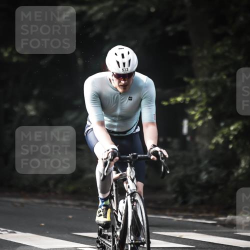 13.09.2026 - Stadtparktriathlon H.Heesch http://msf.ph/oto/10368802 13.09.2026 10:46:57 Radfahren 394, 443, 468, 533, 572 meine-sportfotos.de
