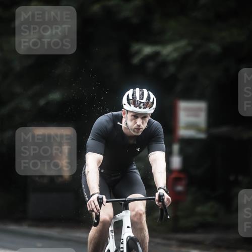 13.09.2026 - Stadtparktriathlon H.Heesch http://msf.ph/oto/10368804 13.09.2026 13:20:06 Radfahren 1339, 1340, 1352, 1507 meine-sportfotos.de