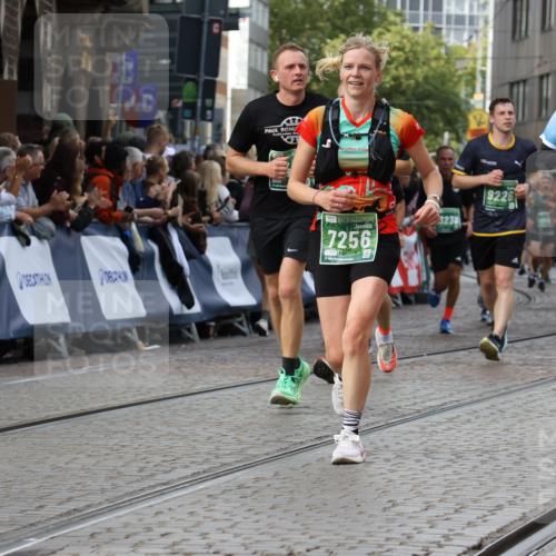 13.09.2026 - 21. swb-Marathon Bremen Strokosch-Dieckow http://msf.ph/oto/10368806 13.09.2026 13:36:02 Ziel 156, 318, 532, 607, 3087, 3226, 3485, 3704, 3780, 3857, 4048, 4326, 5071, 5308, 5381, 5467, 5468, 5584, 5586, 5661, 6465, 6466, 6644, 6649, 6724, 7235, 7597, 7675, 7691, 7700, 8335, 8705, 8816, 9784, 9862, 9892, 9912, 13121, 13213, 563, 1072, 1867, 2339, 2931, 2949, 3224, 3291, 3489, 4989, 5259, 5800, 6642, 6778, 6982, 7256, 7379, 7865, 8275, 8488, 8511, 8731, 8941, 9026, 9076, 9226, 9497, 9564, 13238 meine-sportfotos.de